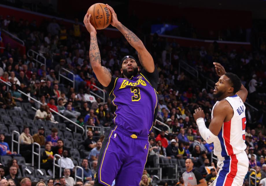 艾维26+4浓眉37+9 活塞胜湖人收获首次连胜