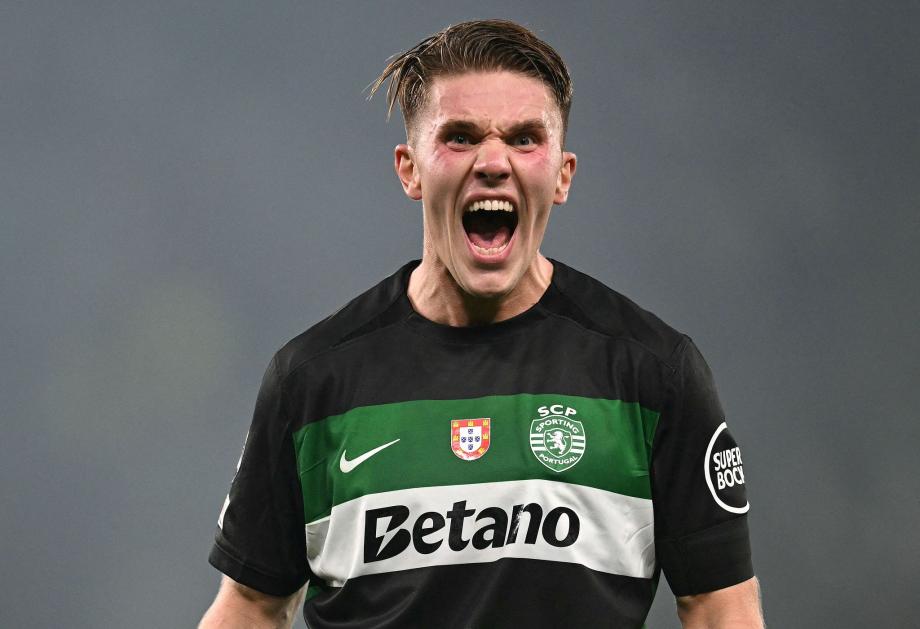 约克雷斯帽子戏法 葡萄牙体育主场大胜曼城