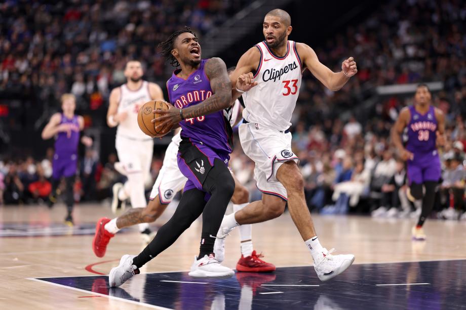 哈登24+12+7鲍威尔24+3+3 快船105-103胜猛龙