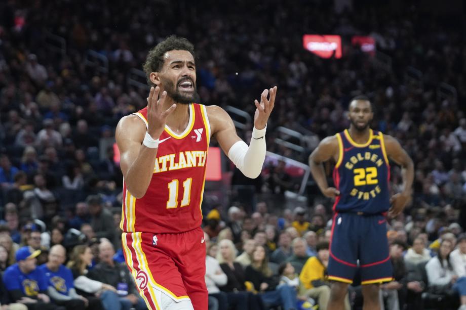 库里高效23+8维金斯27分 勇士6人上双轻取老鹰