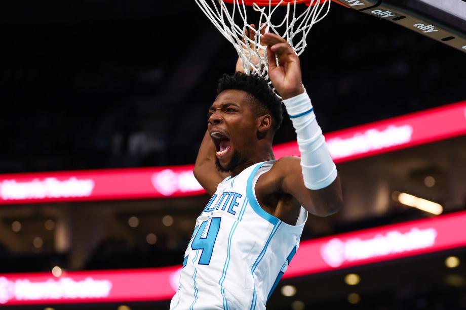 小瓦格纳21+7鲍尔44+9 魔术逆转黄蜂迎3连胜