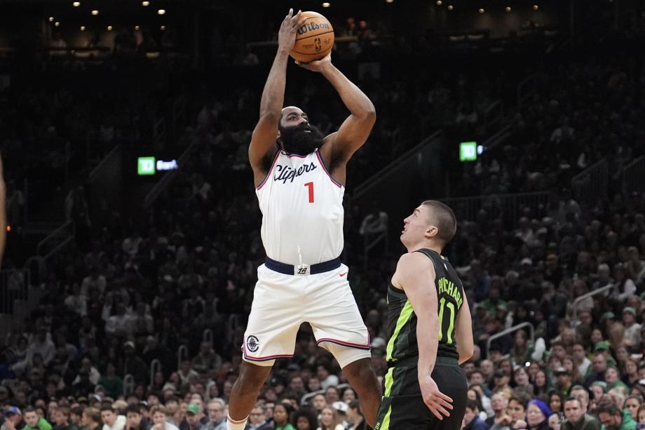 凯尔特人单节12记三分平纪录 大胜快船取6连胜