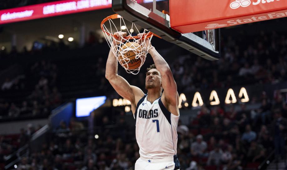 东契奇36+13西蒙斯空砍27分 独行侠胜开拓者