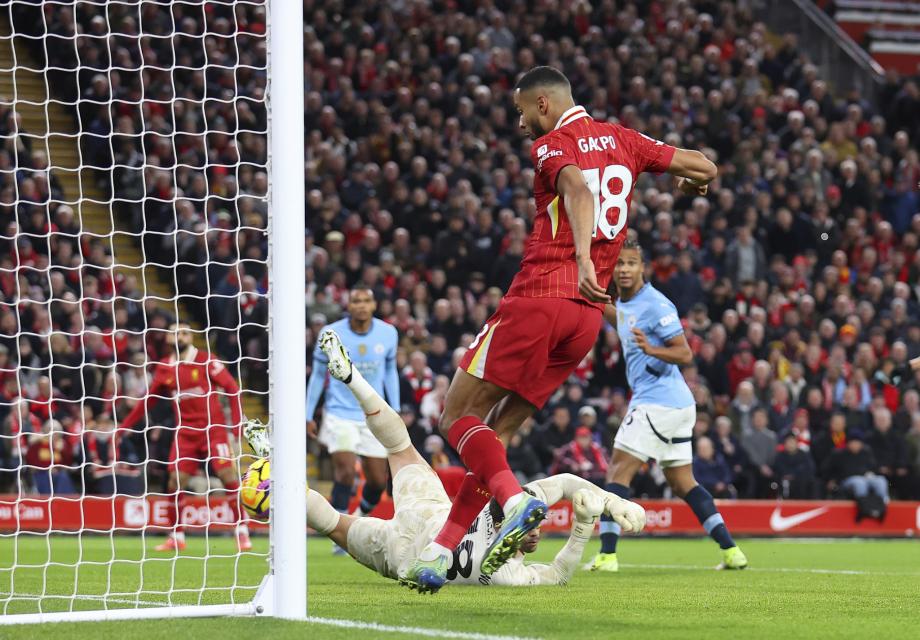 英超-萨拉赫传射 利物浦2-0曼城以9分领跑积分榜