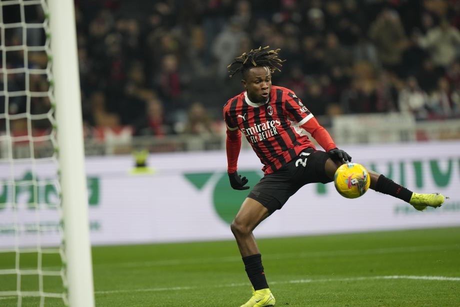 意杯-亚伯拉罕传射 AC米兰6-1萨索洛晋级8强