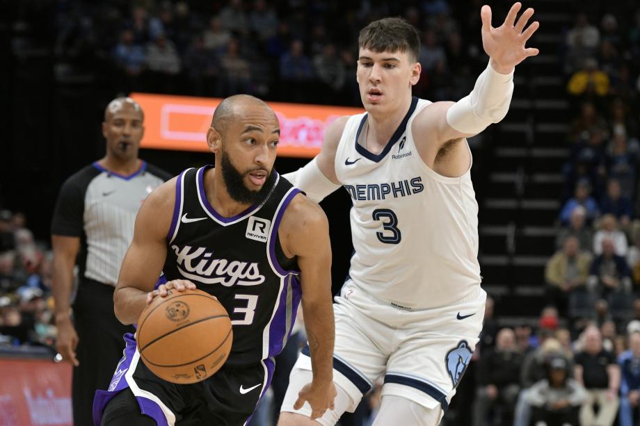 灰熊115-110险胜国王8战7胜 萨城三巨头61分