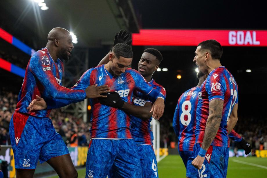 刘易斯破门沃克漏人致丢球 曼城2-2平水晶宫