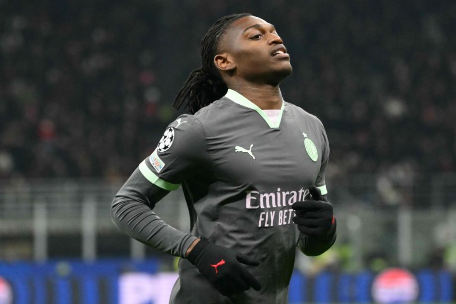 亚伯拉罕88分钟绝杀 AC米兰2-1红星欧冠4连胜