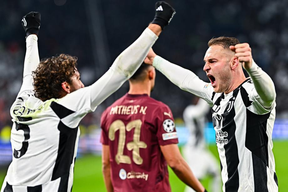 欧冠-哈兰德失单刀弗拉麦肯尼破门 尤文2-0曼城