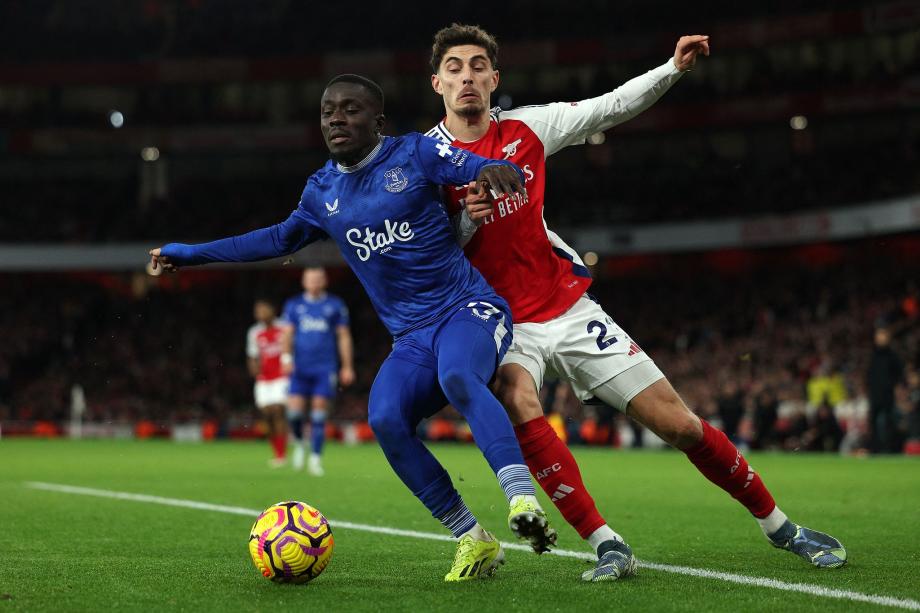 厄德高萨卡失良机 阿森纳主场0-0战平埃弗顿