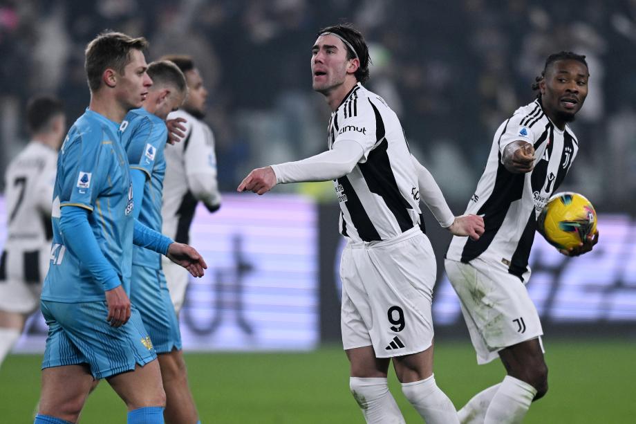 弗拉霍维奇点射绝平 尤文主场2-2威尼斯