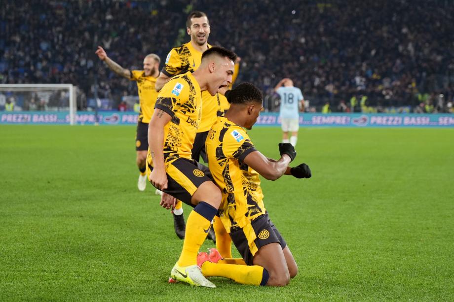 恰20、邓弗里斯传射 国米6-0拉齐奥十轮不败