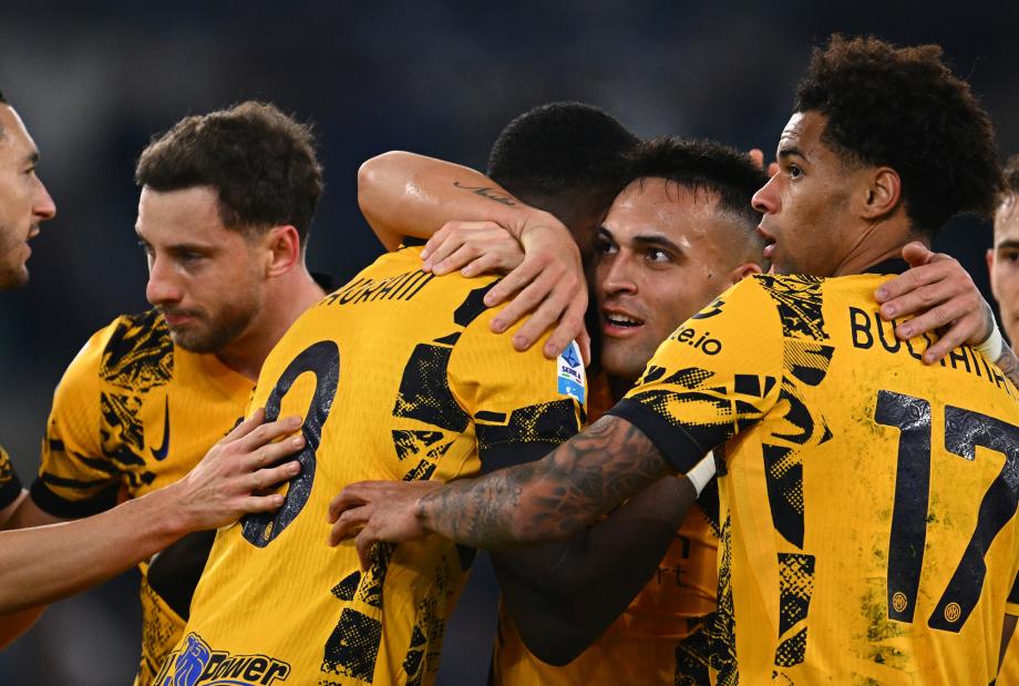 恰20、邓弗里斯传射 国米6-0拉齐奥十轮不败