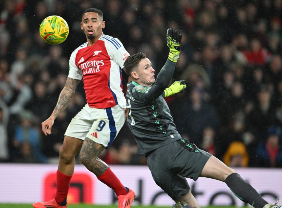 英联杯-热苏斯戴帽 阿森纳3-2逆转水晶宫进四强