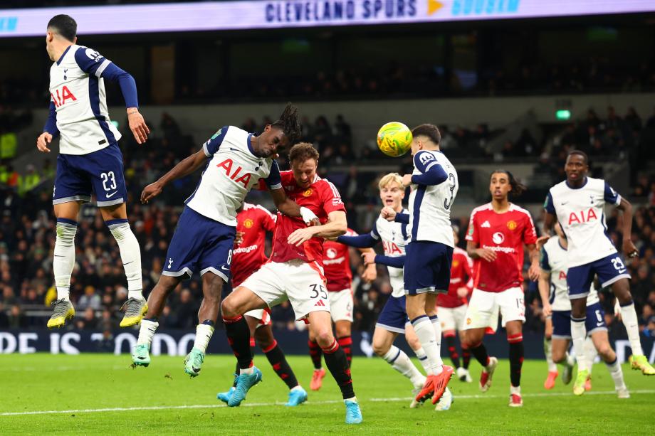 英联杯-孙兴慜角球破门 热刺4-3曼联进4强