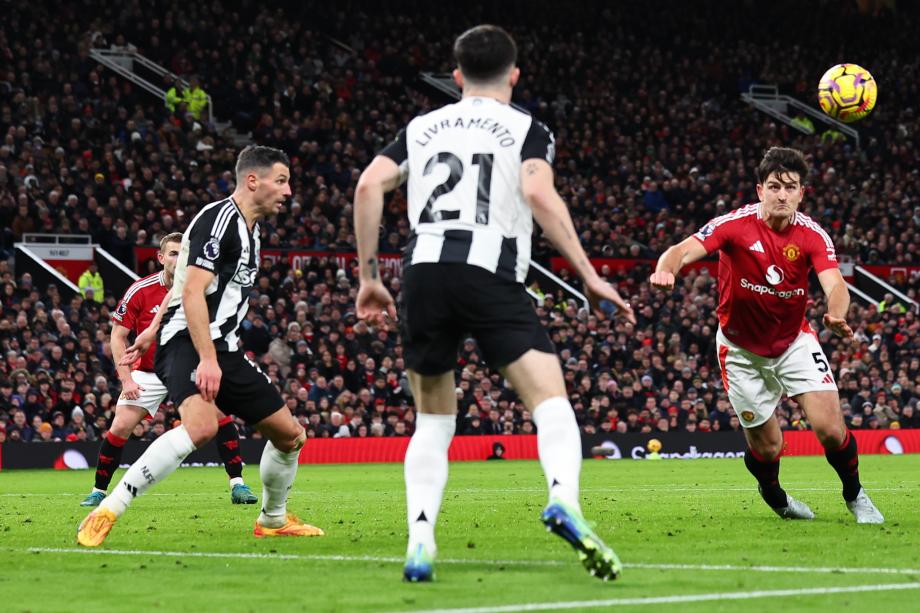 卡塞米罗失良机红魔近6轮仅1胜 曼联0-2纽卡