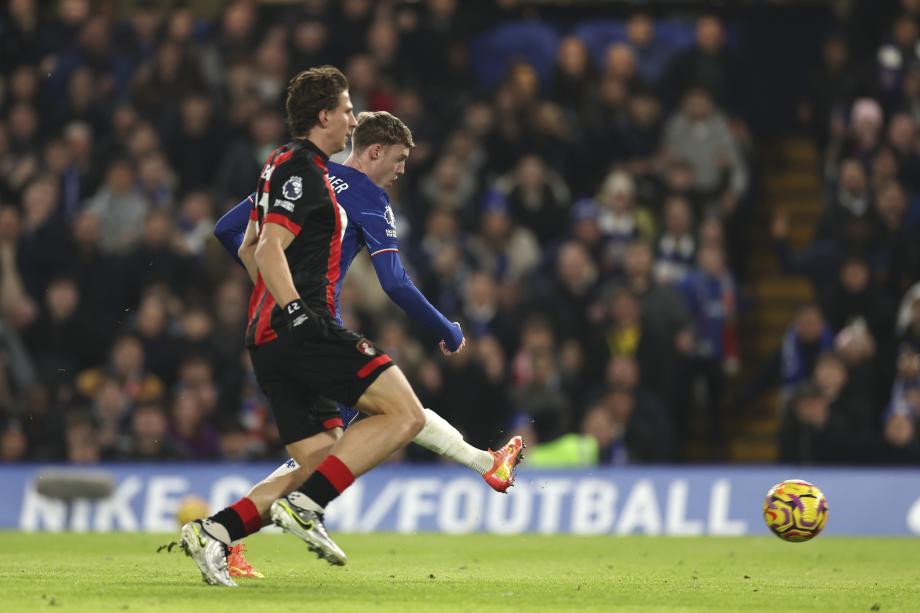 英超-詹姆斯任意球绝平 切尔西2-2伯恩茅斯