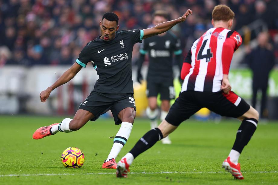 努涅斯补时连入两球 利物浦2-0继续领跑积分榜