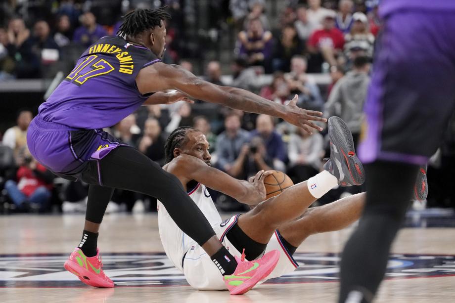 哈登里程碑詹姆斯25+11 快船轻取湖人4连胜