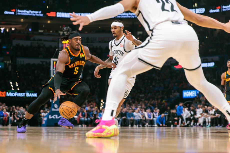 亚历山大27+10约翰逊15分 雷霆大胜篮网