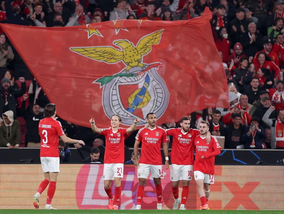 欧冠-拉菲尼亚绝杀什琴斯尼送2球 巴萨5-4本菲卡