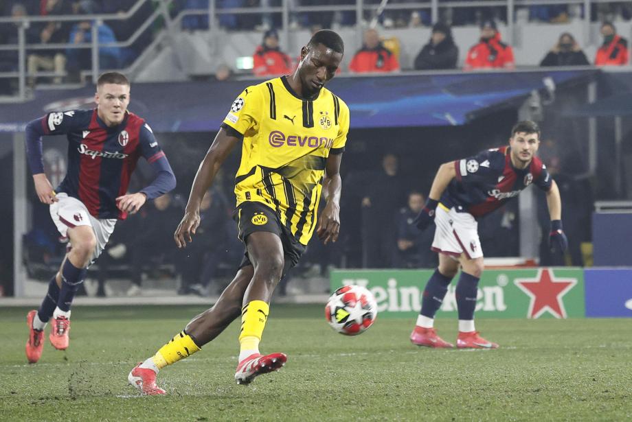 欧冠-多特1-2博洛尼亚 2分钟2球逆转取欧冠首胜