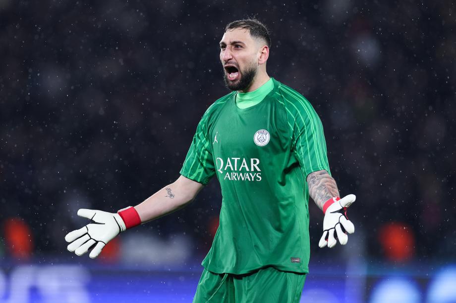 巴尔科拉4分钟传射 曼城2-4遭巴黎逆转濒临出局