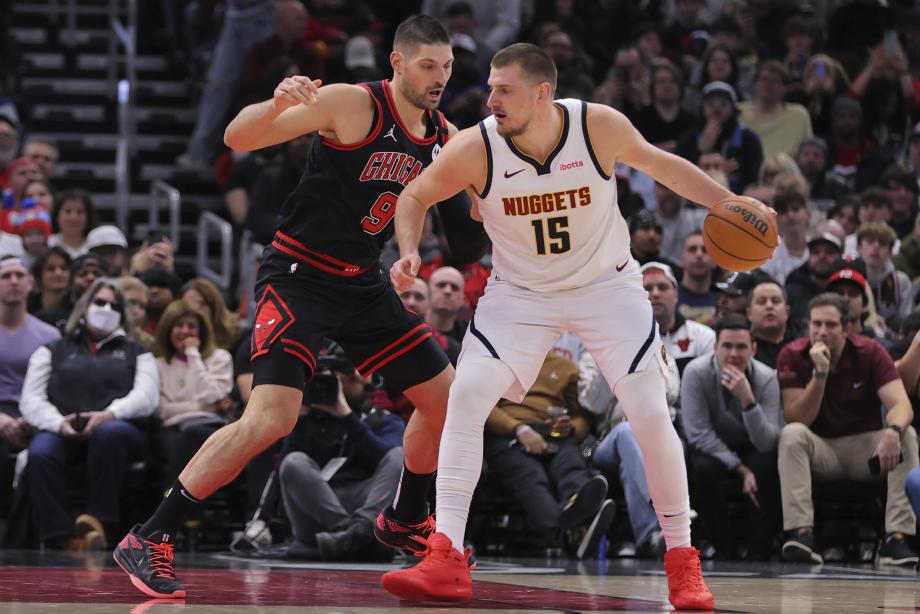 约基奇空砍33分12篮板14助攻 掘金客场不敌公牛