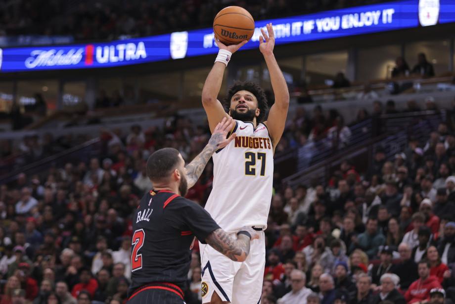 约基奇空砍33分12篮板14助攻 掘金客场不敌公牛