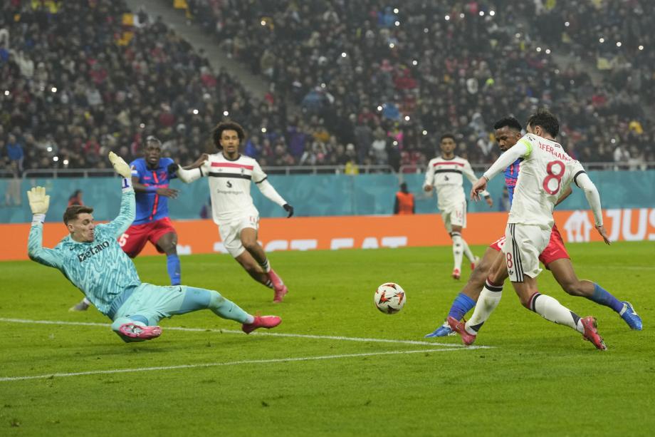 欧联-梅努传射 曼联2-0布加勒斯特星不败进16强