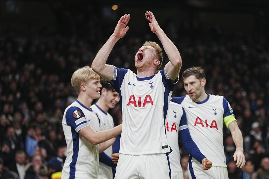 欧联-斯卡利特传射 热刺3-0以第四名晋级16强