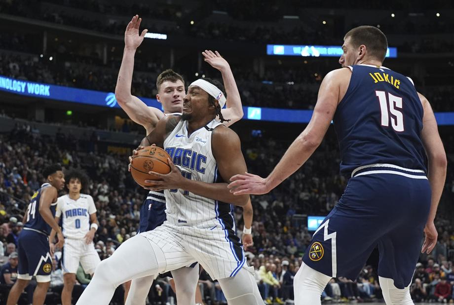 约基奇28+10+12小波特30分 掘金轻取魔术