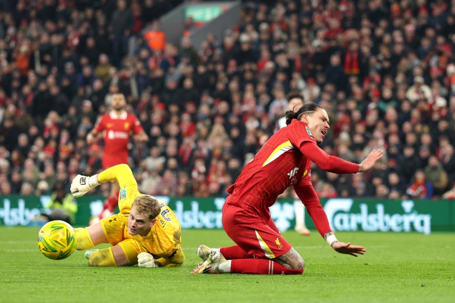 英联杯-范迪克破门 利物浦总比分4-1热刺进决赛