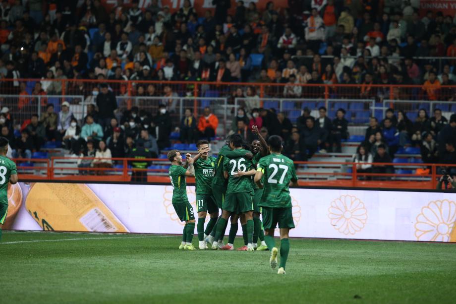 客场两球完胜云南玉昆 北京国安收获开门红