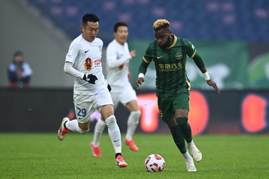 中超-弗兰克破门卡兰加进球 大连英博1-1浙江队