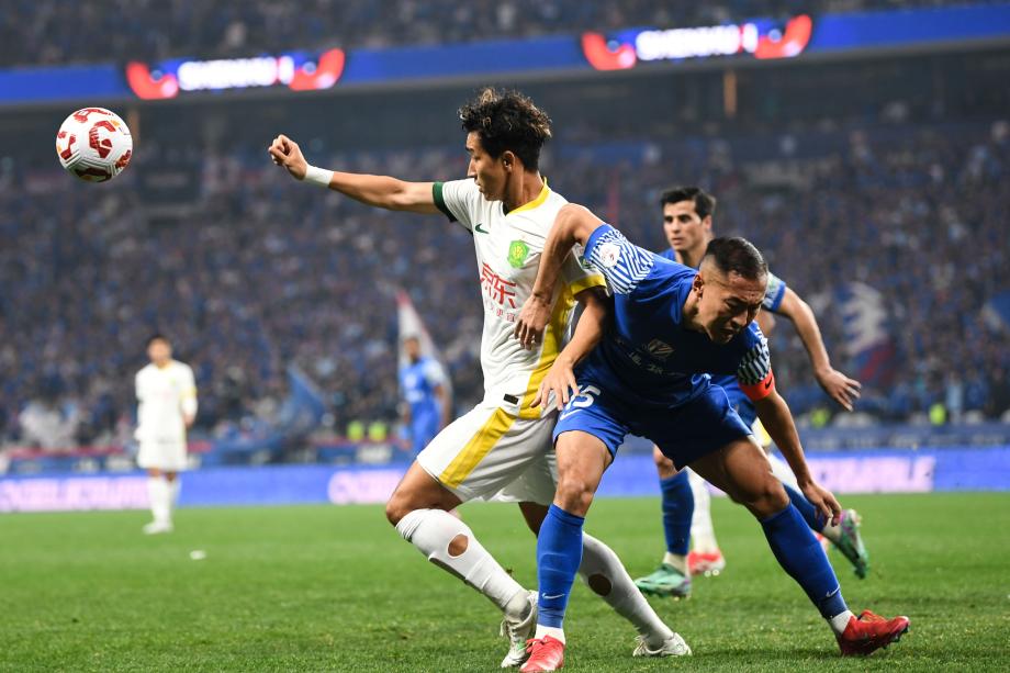 法比奥造乌龙路易斯点射 国安2-2绝平申花