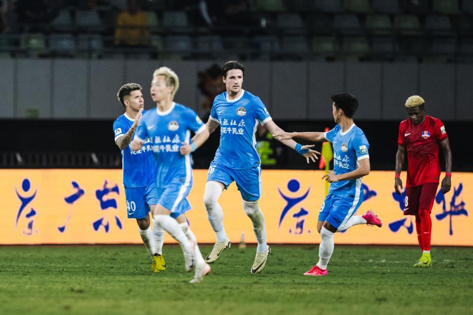 杨超声梅开二度 梅州客家2-1河南取首胜