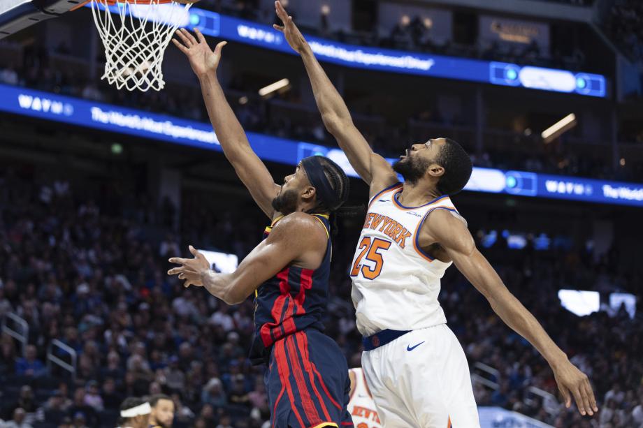 库里28+7+5唐斯29+12+3 勇士97-94险胜尼克斯