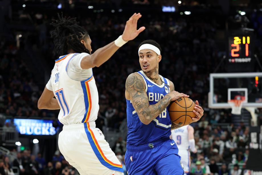 字母哥三双亚历山大31分 雷霆121-105雄鹿