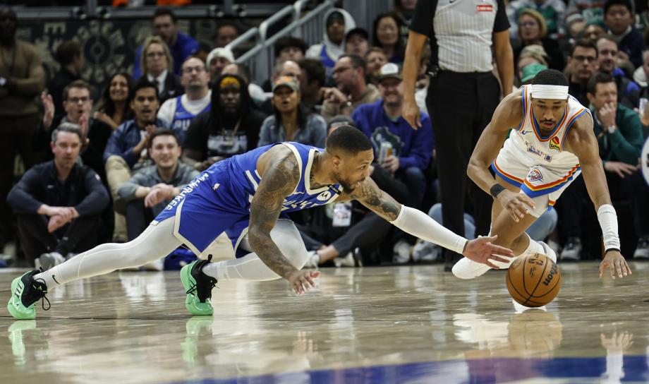 字母哥三双亚历山大31分 雷霆121-105雄鹿