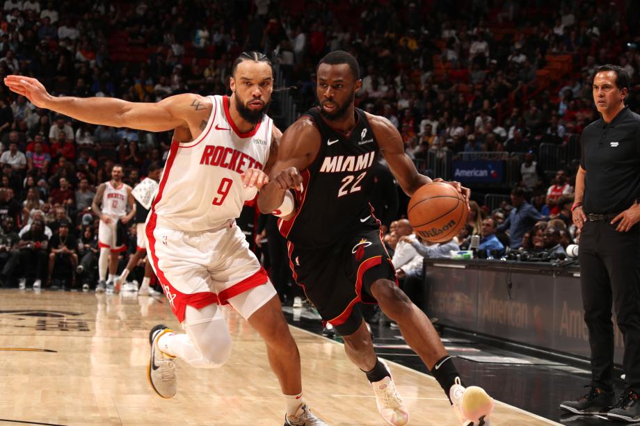 范弗里特37分维金斯30分 火箭险胜热火取九连胜