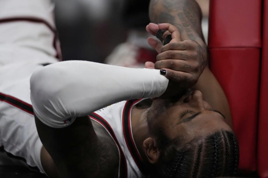 穆雷39+7杰伦·格林30分 掘金险胜终结火箭9连胜