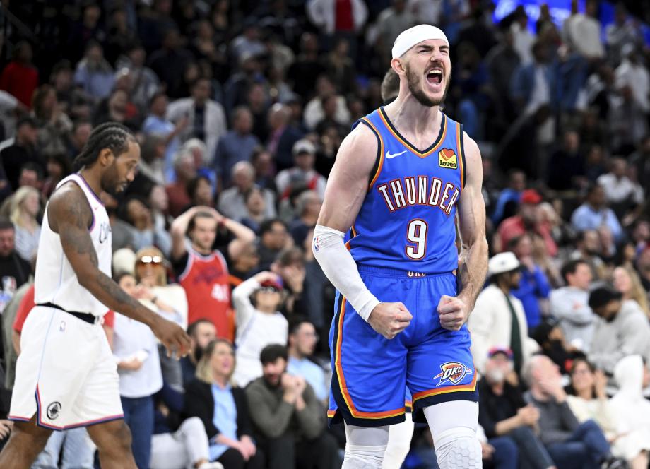 亚历山大26分 雷霆客场2分险胜快船完成赛季四杀