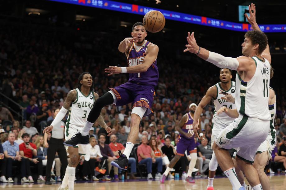 布克1.7秒准绝杀杜兰特38分 太阳力擒雄鹿