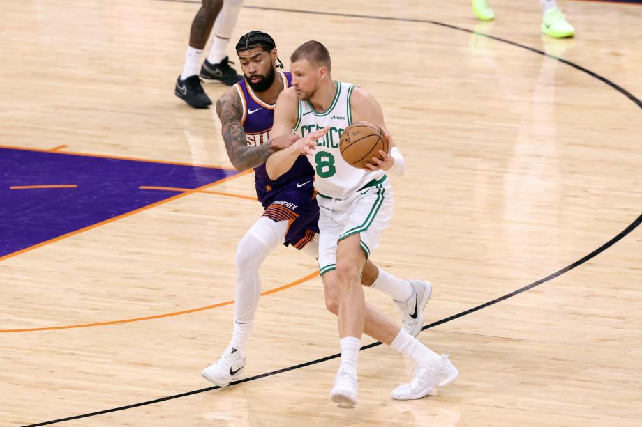 波尔津吉斯30+8杜兰特空砍30分 凯尔特人胜太阳