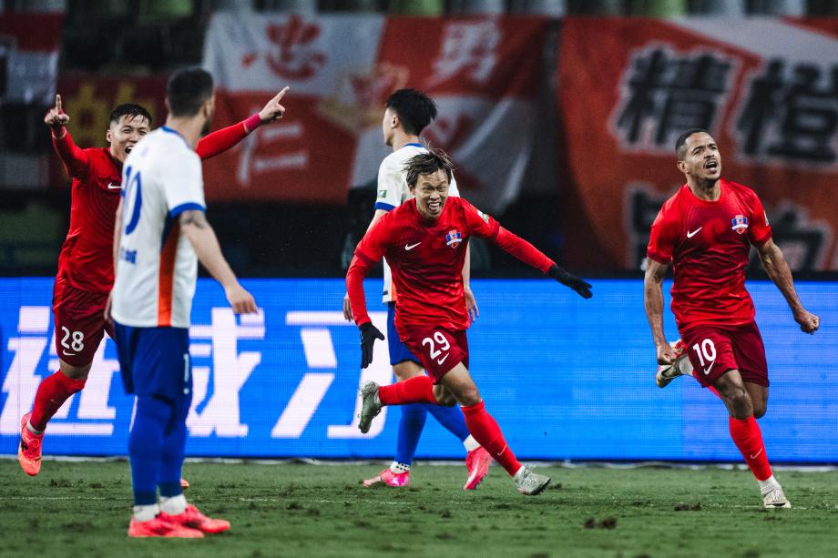 泽卡梅开二度 山东泰山客场险胜梅州客家