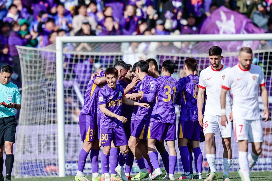 罗斯破门对手两人被罚下 津门虎主场胜海牛