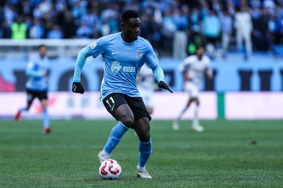 朱鹏宇破门马莱莱传射 英博送亚泰三连败