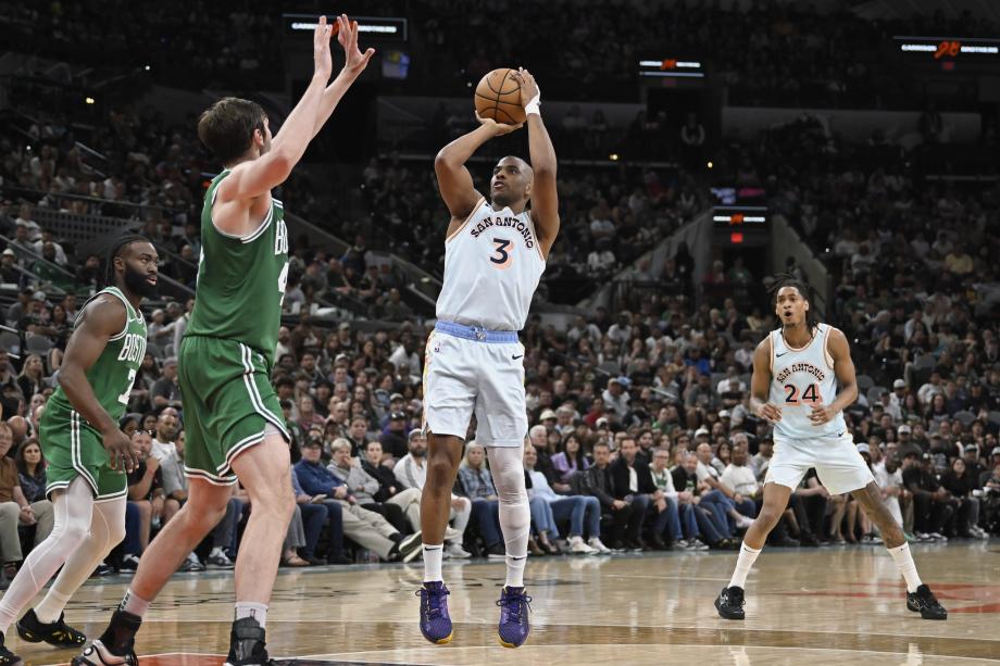 塔图姆29+10+8 凯尔特人7人上双力克马刺迎8连胜