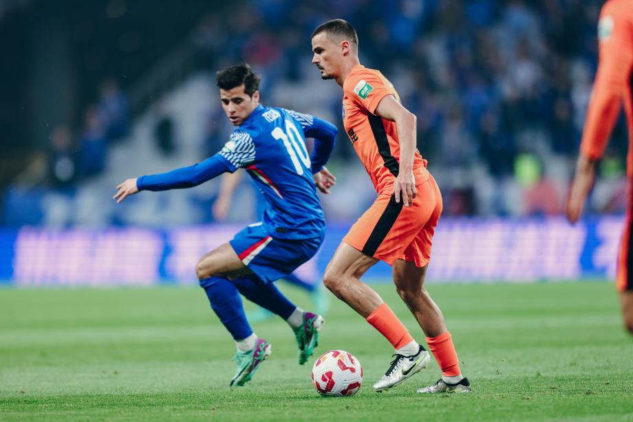 中超-叶楚贵世界波米内罗双响 上海申花3-1云南玉昆